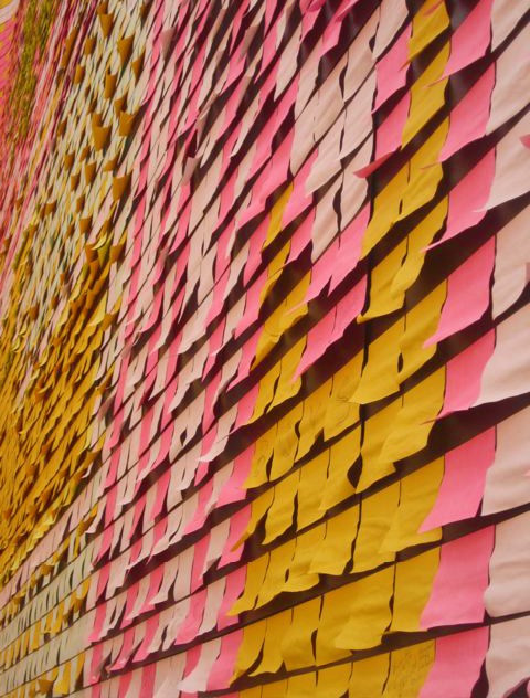 woonhome-post-it-kunst-werk-muur