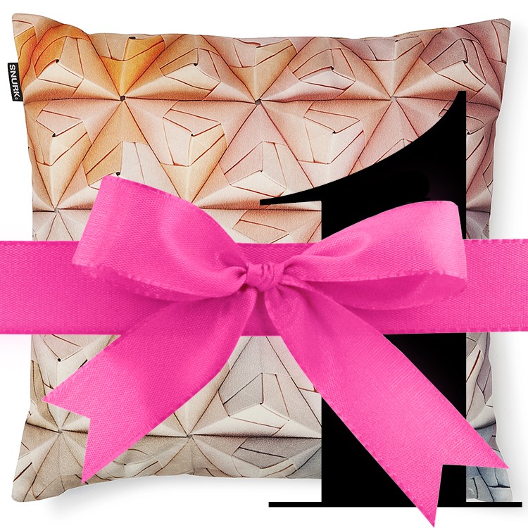 woonhome-geogami-cushion-orange-pink-roze-kussen-sierkussen-origami-print