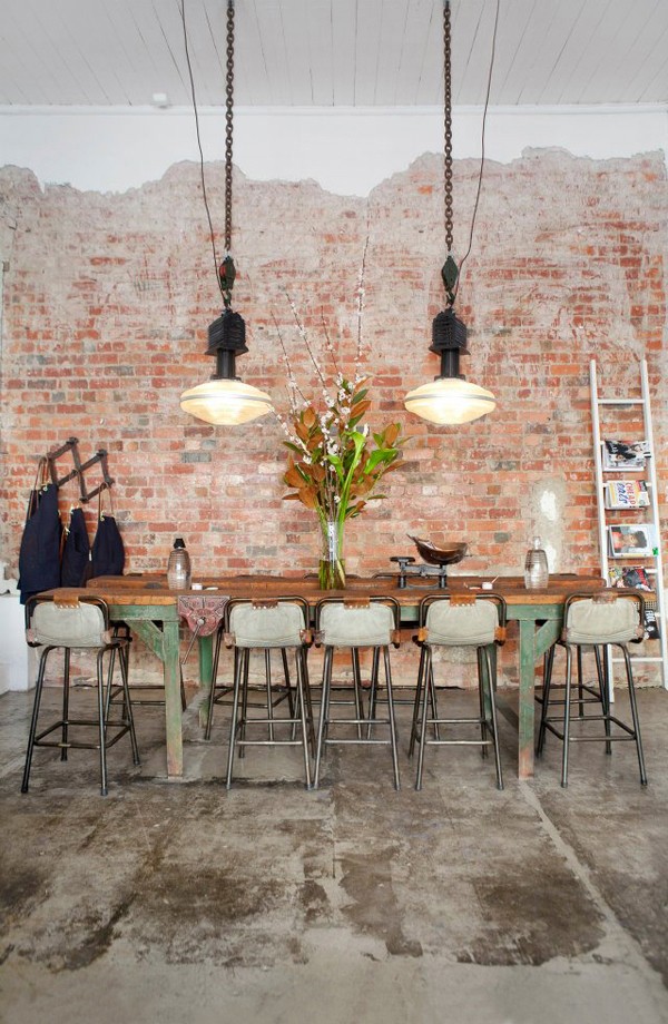 woonhome-industrieel-vintage-eetkamer-brick-wall-stuk-muur