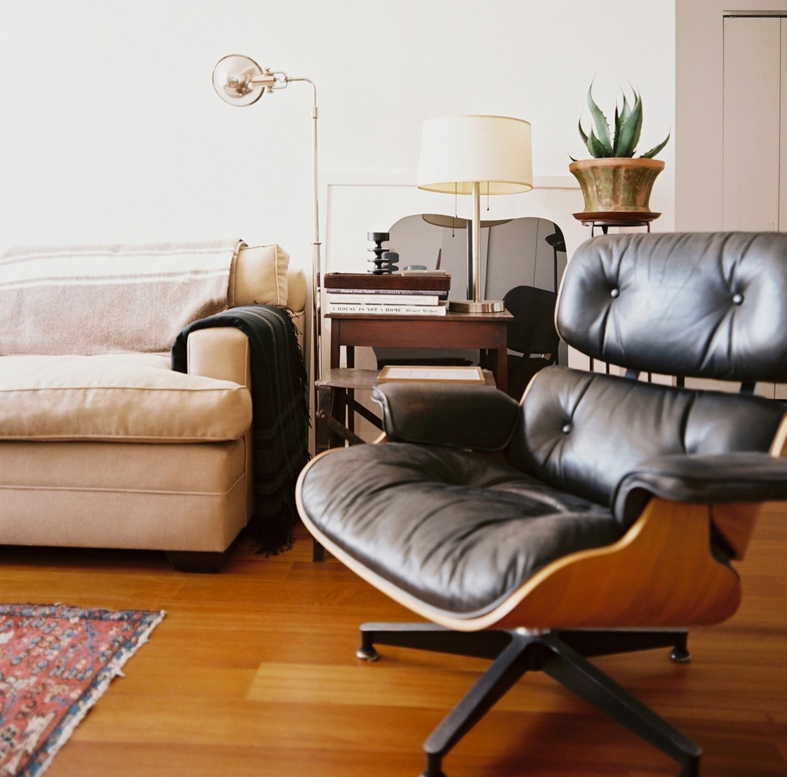 woonhome-ieder-interieur-eames-lounge-chair-fauteuil