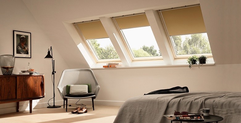 woonhome-raamdecoratie-velux-blinds-yellow-geel