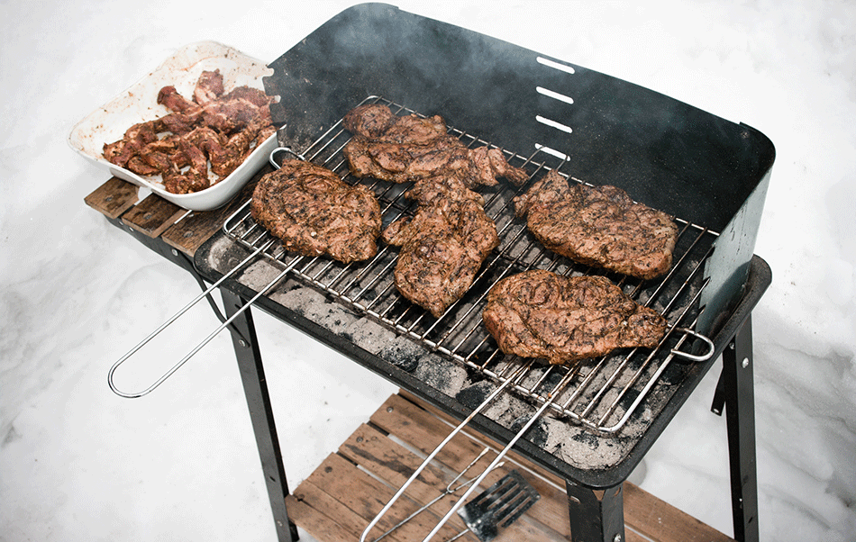 Zorg er altijd voor dat je bbq stabiel en droog staat!