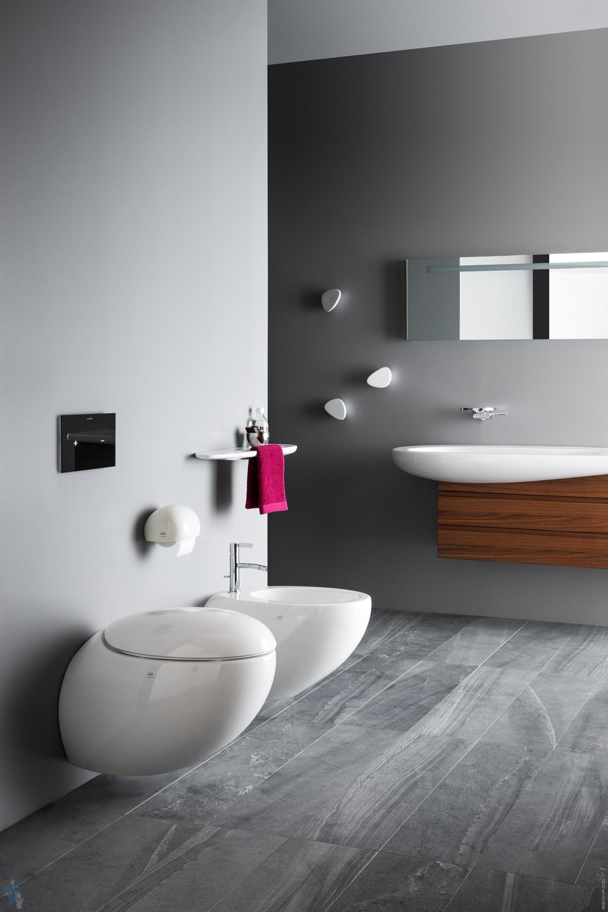 Dit hangtoilet met bidet van het merk Laufen met ultra modern, futuristisch design.