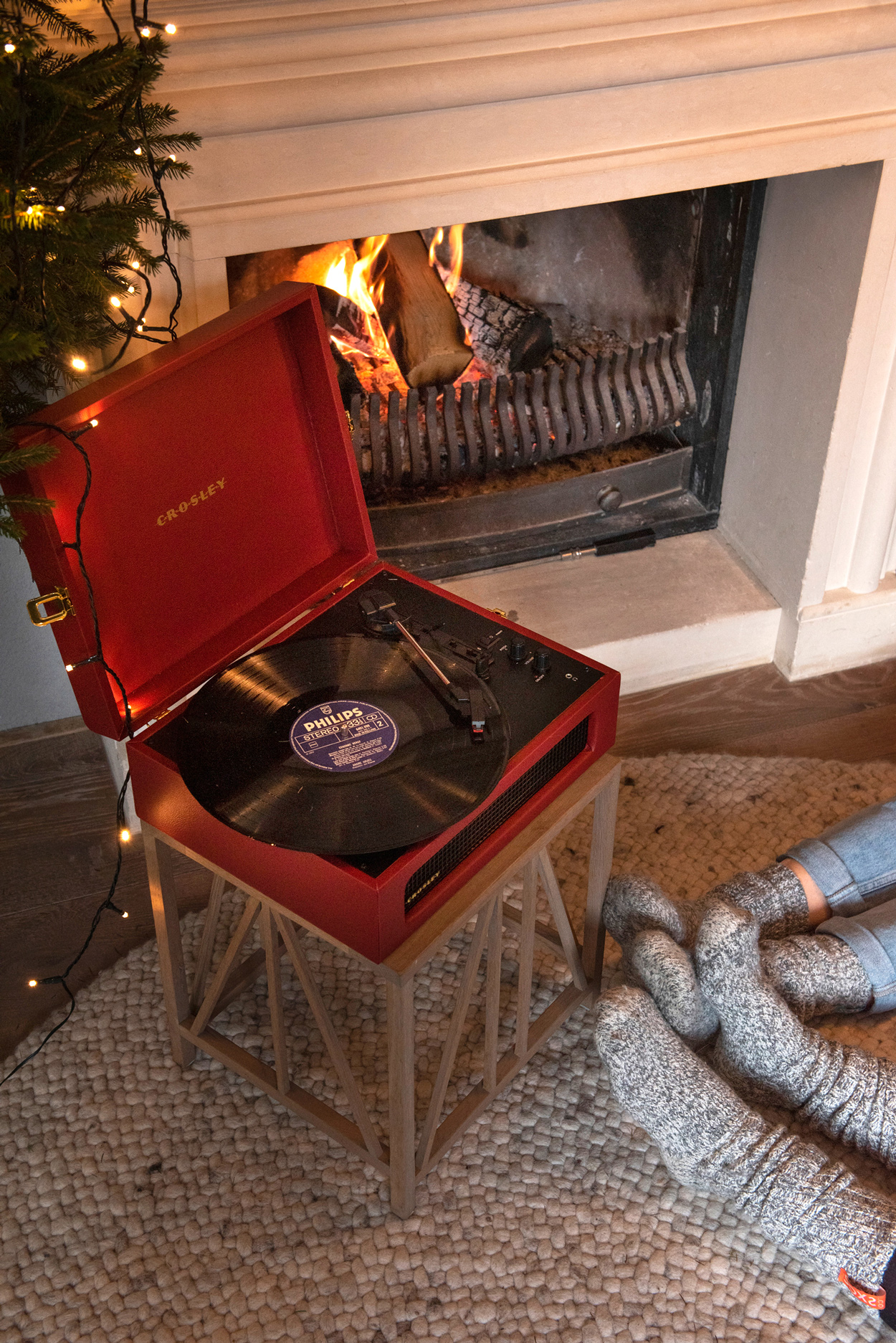 De Crosley Voyager is een heerlijk cadeau voor in huis. Draai je favoriete platen op deze platenspeler met trendy vintage look.