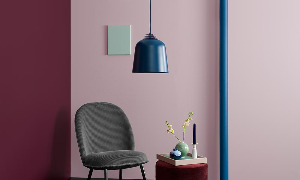 Kleurenpalet 'at the core' bestaat uit donkeren en lichtere kleuren zoals oud-roze, pastel mintgroen en donker taupe. 