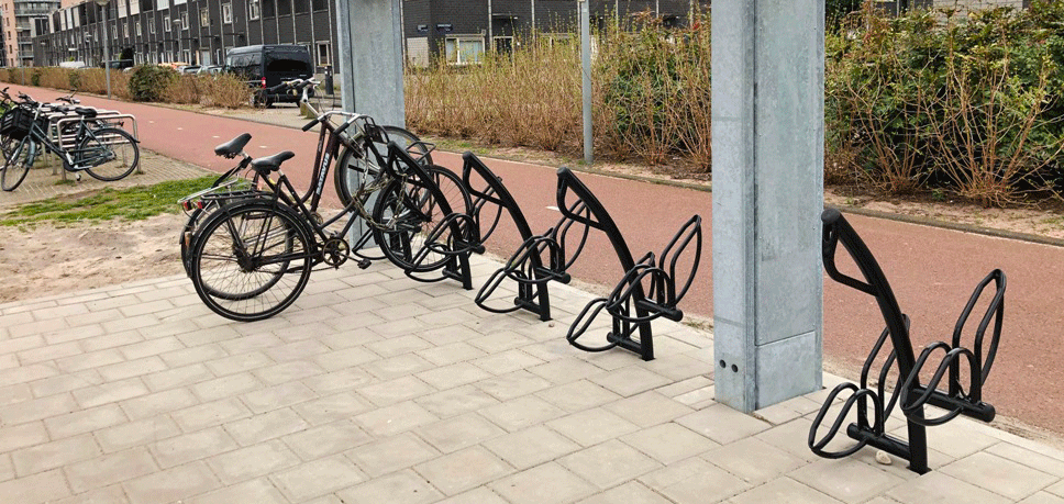 De Toekan is ideaal oHet fietsenrek de Toekan is ideaal om in jouw tuin meerdere fietsen te stallen.m in jouw tuin meerdere fietsen te plaatsen.