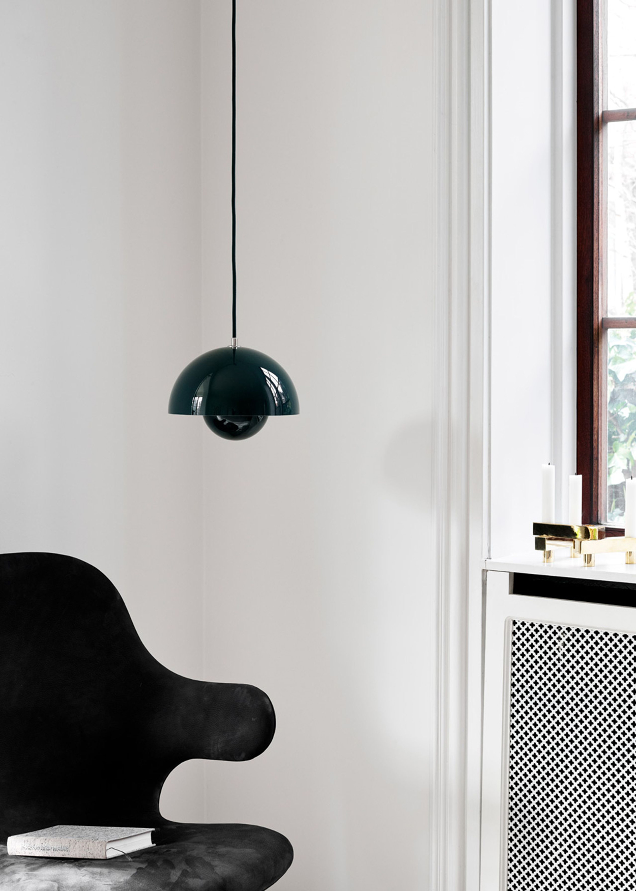 De Flowerpot VP1 is ontworpen door de Deense designer Verner Panton in 1968. De vriendelijke hanglamp heeft mooie, ronde vormen.