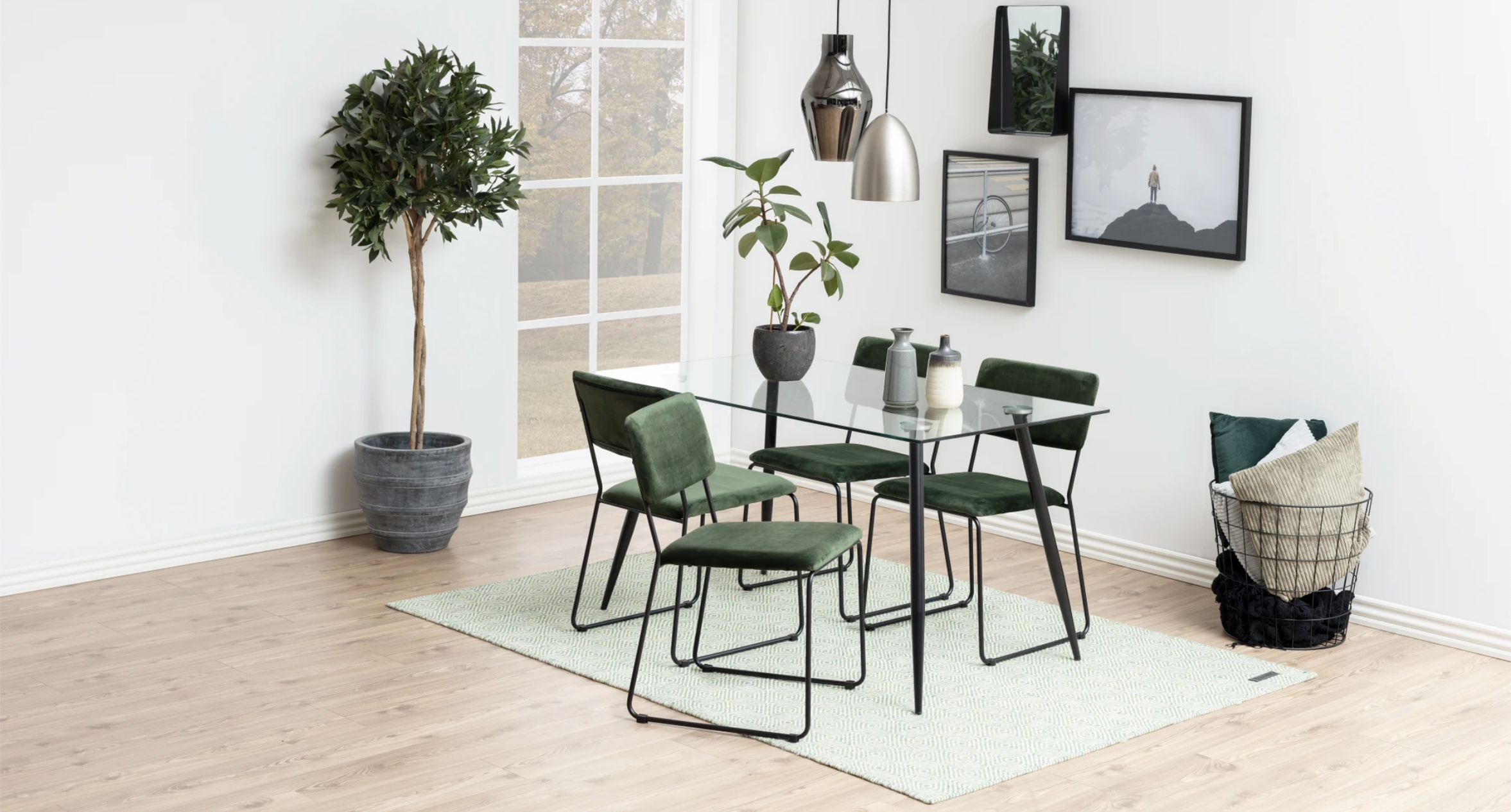 woonhome-groene-velvet-eetkamerstoelen-stoelen-zitmeubels-1