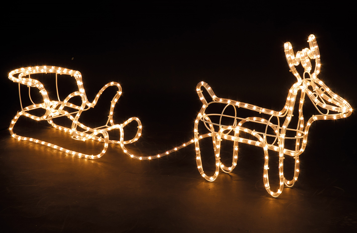 Maak je tuin compleet met kerstfiguren van lichtslangen.