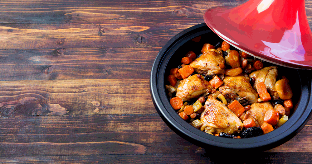 Een Marokkaanse tajine is handig én staat gezellig in de keuken.