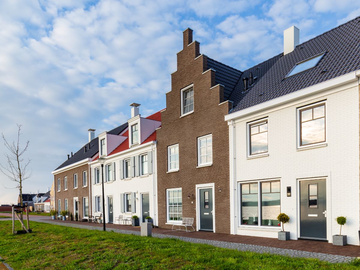 Veel groen rondom de woning is goed voor de leefomgeving en houdt de temperaturen lager.