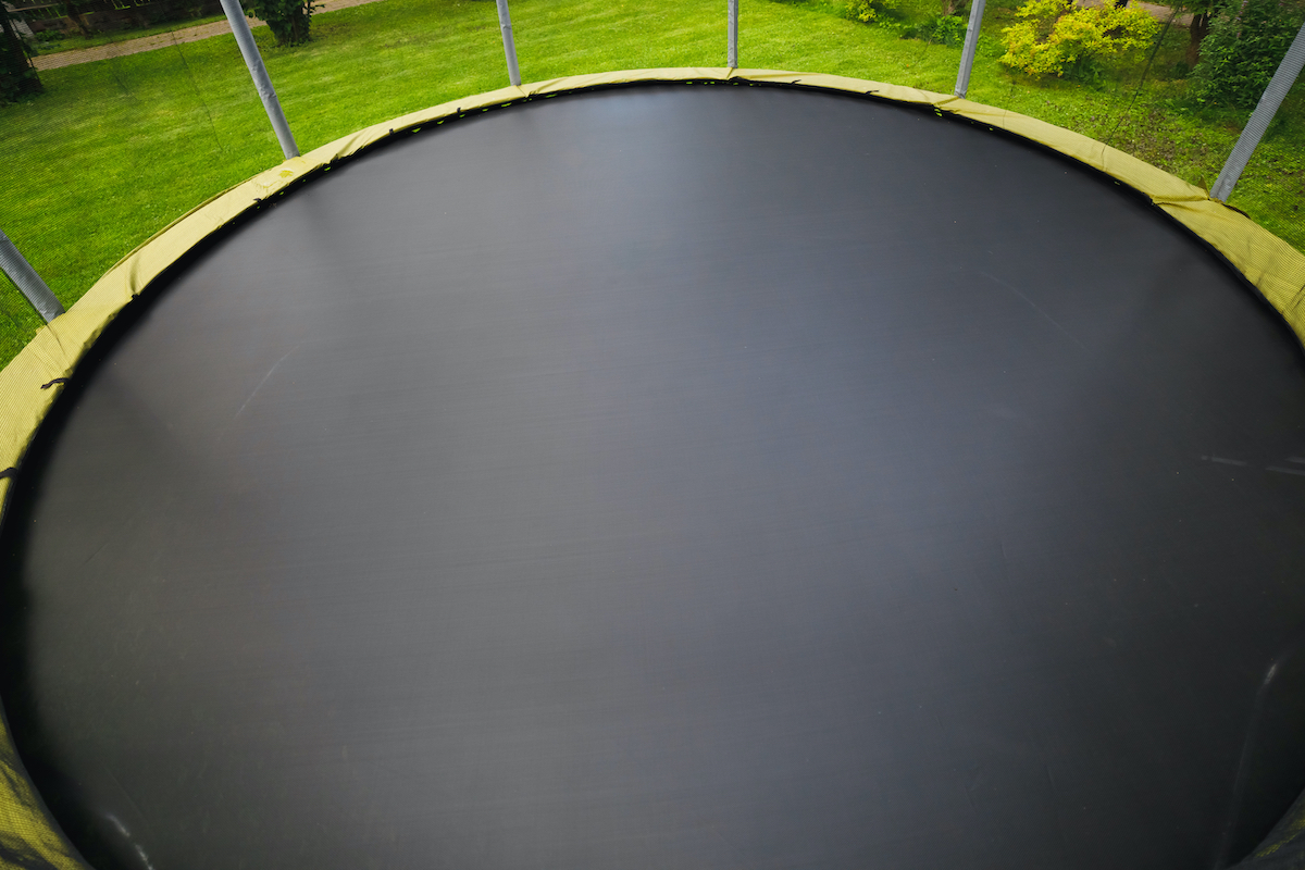 woonhome-inground-trampoline-achtertuin-vierkante-trampoline-speeltoestel-2