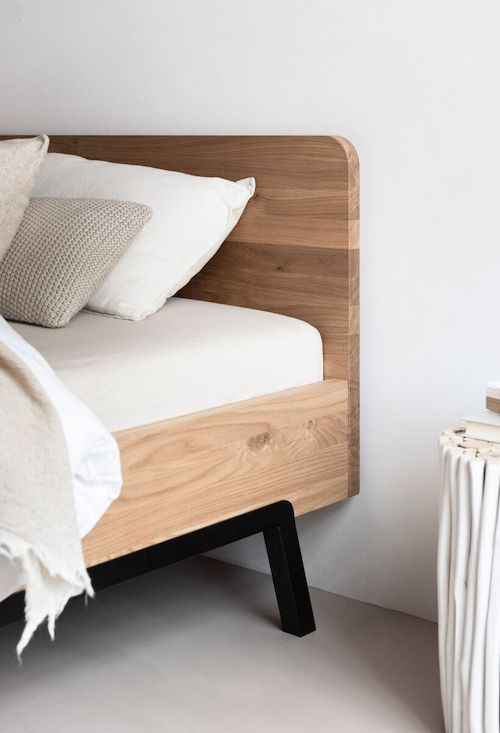 woonhome-swiss-sense-slapen-boxspring-ledikant-slaapkamer-inspiratie-chique-boxspring-houten-ledikant-5