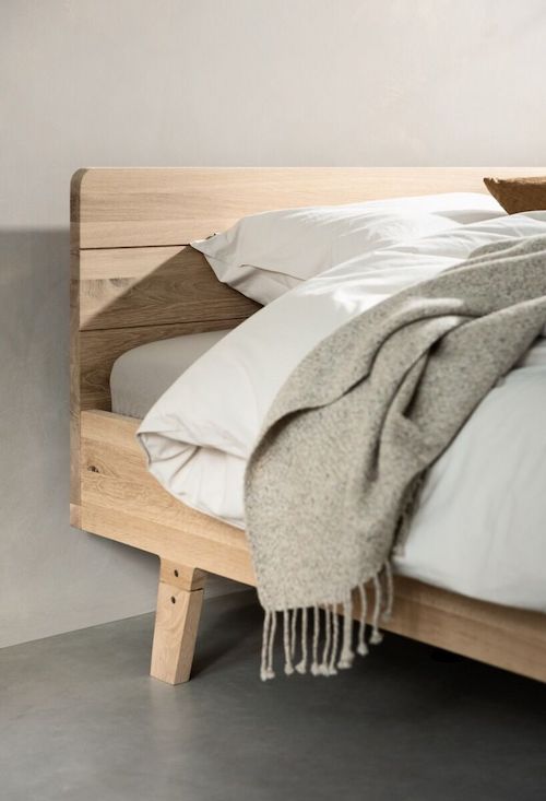 woonhome-swiss-sense-slapen-boxspring-ledikant-slaapkamer-inspiratie-chique-boxspring-houten-ledikant-3