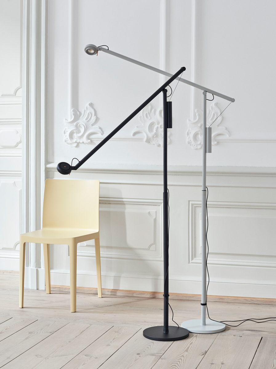 De Elementaire stoel van het Deense designmerk HAY past in iedere stijl interieur, dankzij het minimalistische ontwerp.