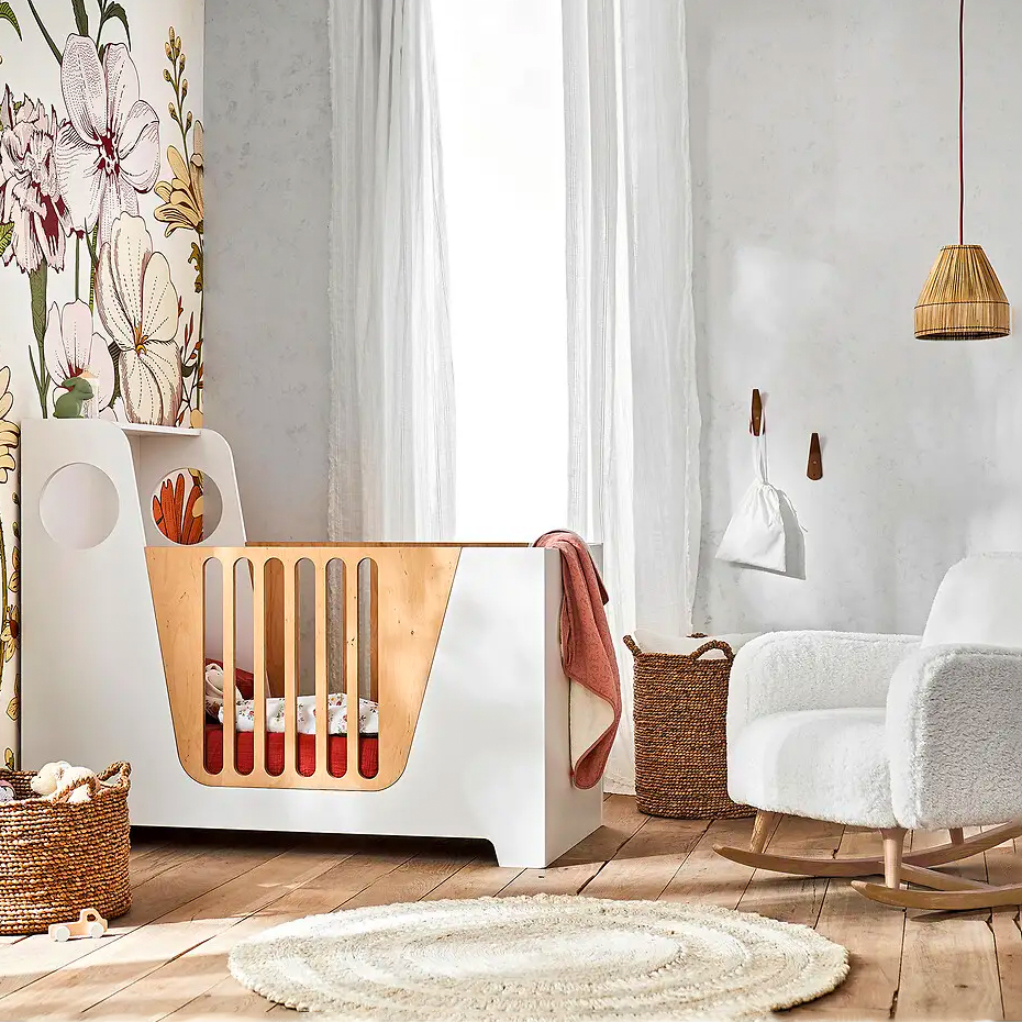 Jouw baby kan vanaf jongs af aan al in een heus designerbedje liggen. Dit babybedje is namelijk ontwikkeld door designer Emmanuel Gallina. 