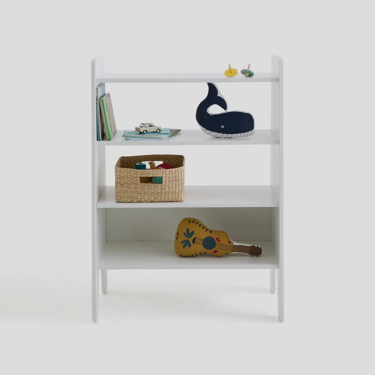 De vormgeving van deze boekenkast is mooi rond, neutraal en heeft hierdoor een vriendelijke uitstraling. 